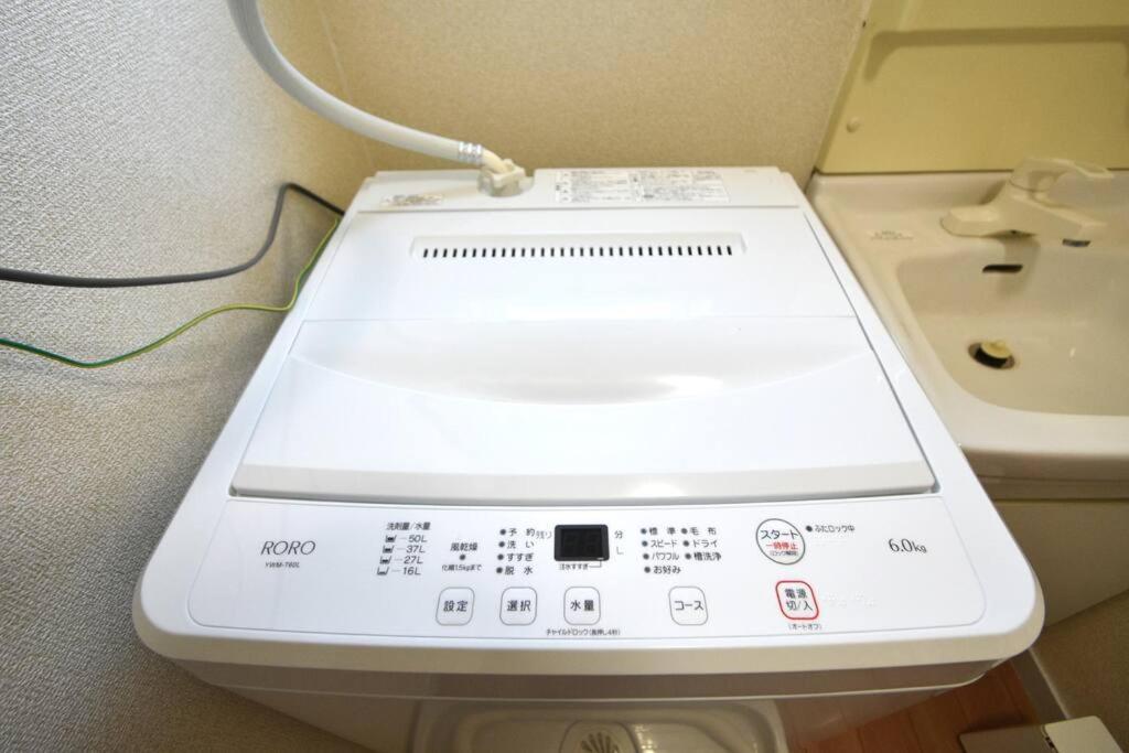 ゆったり1Ldkで最大8人まで宿泊可能！博多駅・キャナルも徒歩圏内！コンビニ・スーパー徒歩１分！ Sumiyoshi-cho Dış mekan fotoğraf